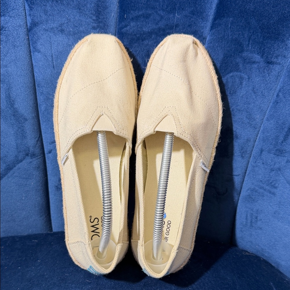 Toms Natural Canvas Women’s Slip-On Shoes Size 6.5 - Picture 2 of 7